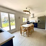 La Dolce Familiale - 9 Minutes Des Plages