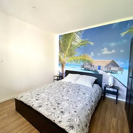 La Dolce Familiale - 9 Minutes Des Plages